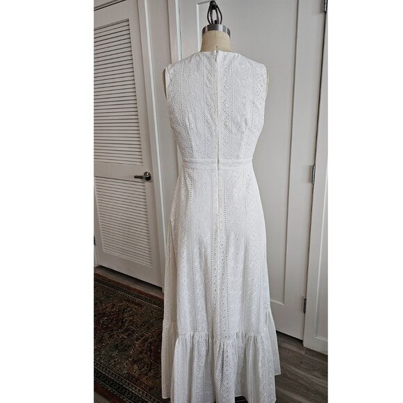 BCBGMAXAZRIA White Eyelet Maxi Dress in size 4 - Picture 3 of 6